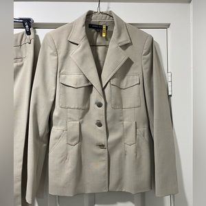 Anne Klein Size 6 Belted Business Suit